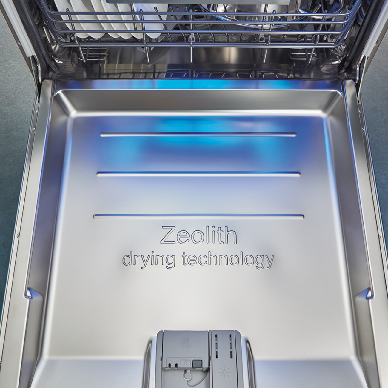 Zeolith Trocknen – Für glänzende Spülergebnisse bei Demmel Elektrotechnik in Wolfratshausen